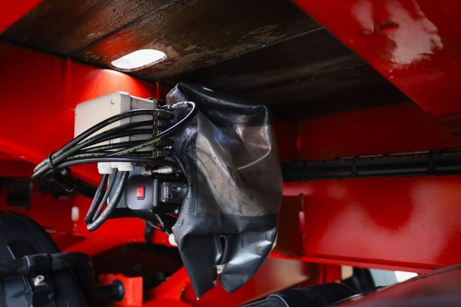 Semirremolque plataforma/ Caja abierta MAX Trailer MAX410 The MAX410 with hydro-mechanical" steering: foto 10 Semirremolque plataforma/ Caja abierta MAX Trailer MAX410 The MAX410 with hydro-mechanical" steering: foto 10