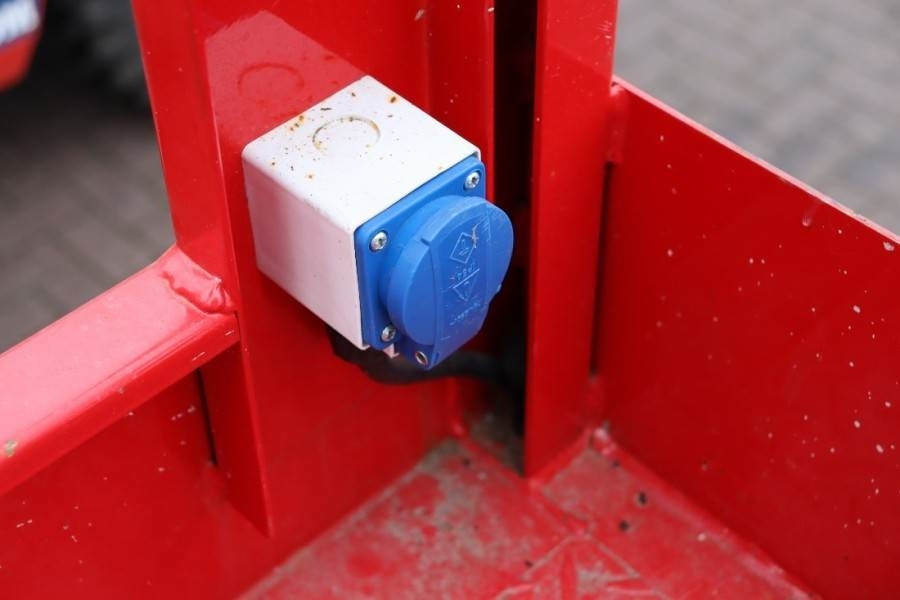 Plataforma de tijeras Magni ES1612E Available Directly From Stock, Electric, 1: foto 17