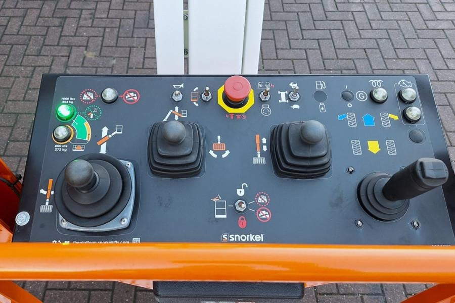 Snorkel 460SJ Valid Inspection, *Guarantee! CE, Diesel, 4x - Plataforma telescopica: foto 5 Snorkel 460SJ Valid Inspection, *Guarantee! CE, Diesel, 4x - Plataforma telescopica: foto 5