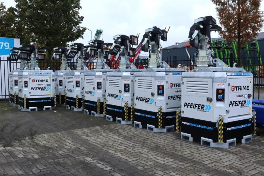 Trime X-BOX 4x320 LED Valid inspection, *Guarantee - Torre de iluminación: foto 2 Trime X-BOX 4x320 LED Valid inspection, *Guarantee - Torre de iluminación: foto 2