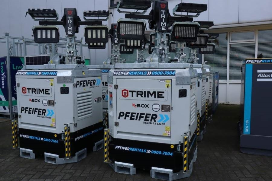 Trime X-BOX 4x320 LED Valid inspection, *Guarantee - Torre de iluminación: foto 2 Trime X-BOX 4x320 LED Valid inspection, *Guarantee - Torre de iluminación: foto 2