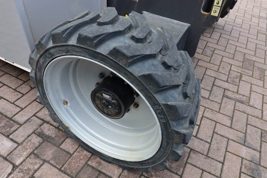 Plataforma articulada Zoomlion ZA20JE Fully Electric Lithium-Powered, 4x4 Rough T: foto 15
