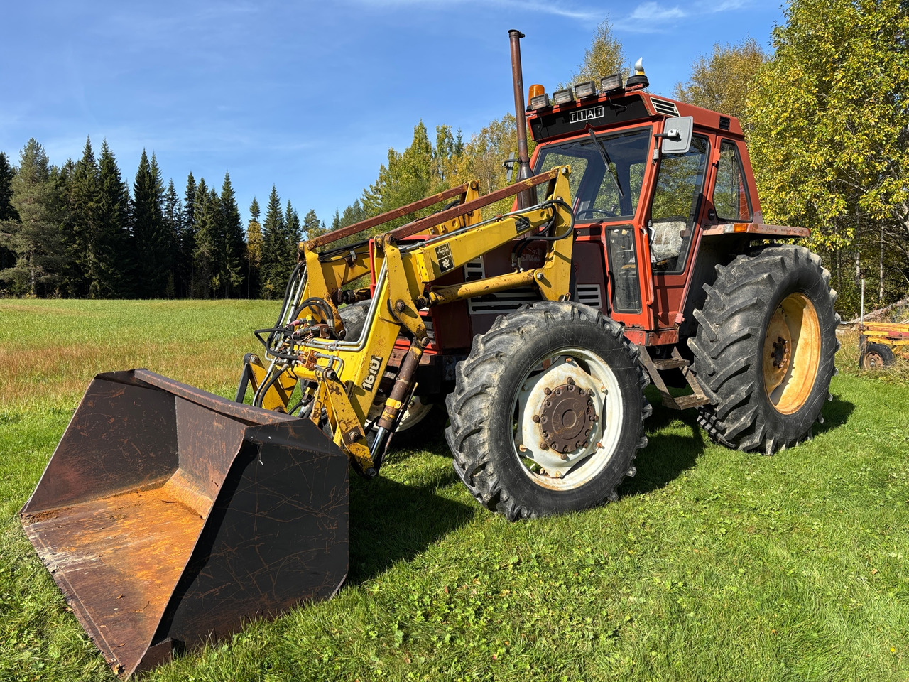Fiat 880 - Tractor: foto 1 Fiat 880 - Tractor: foto 1