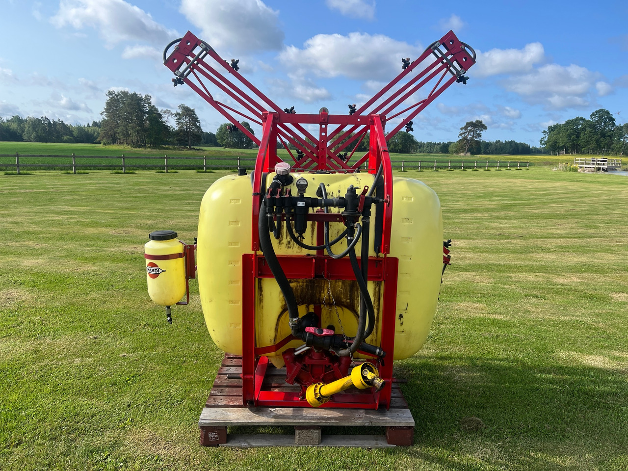 Hardi NK 800 - Pulverizador: foto 1 Hardi NK 800 - Pulverizador: foto 1