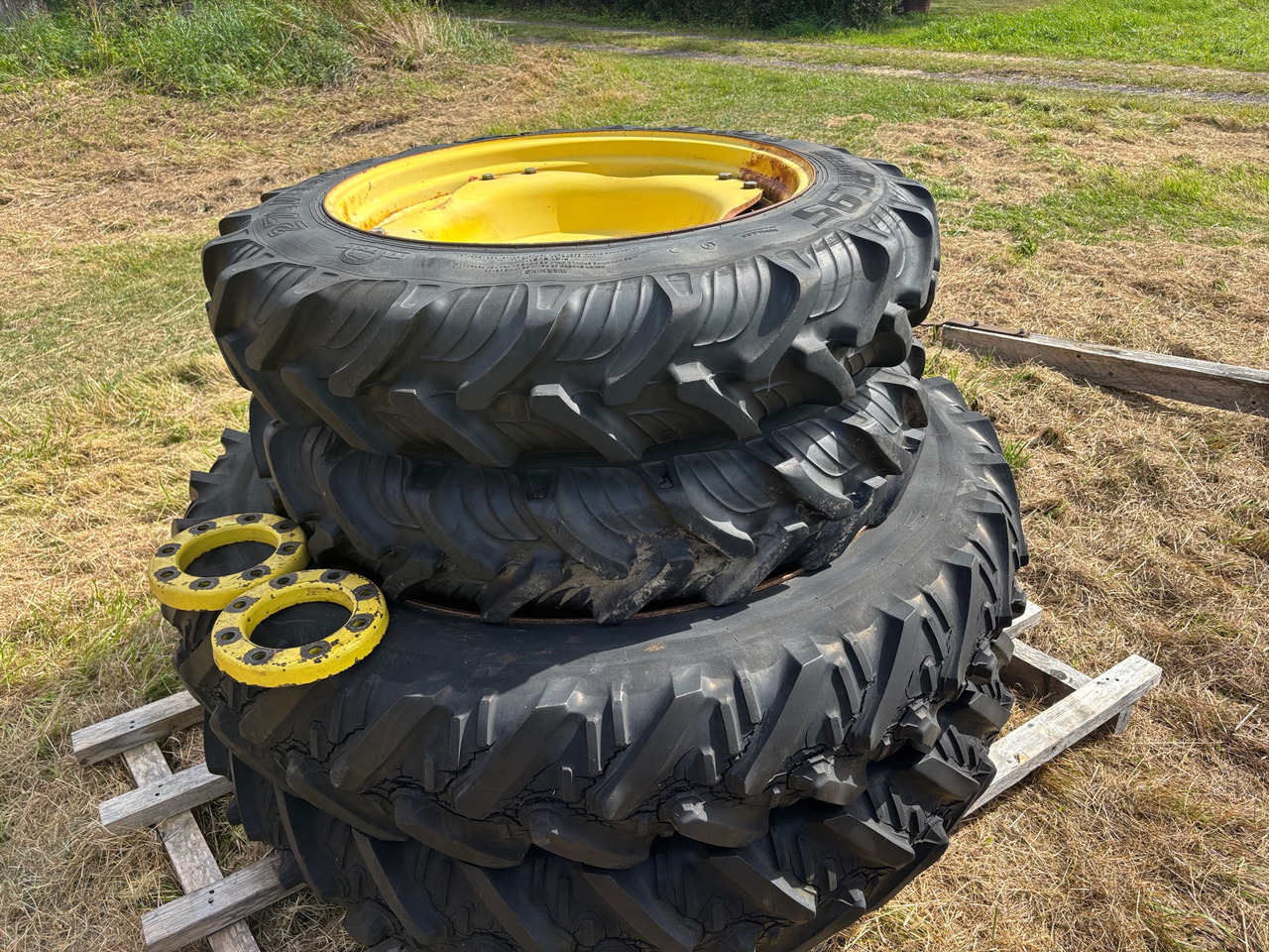 John Deere 270/95R32 / 12.4R46 - Neumático para Maquinaria agrícola: foto 1 John Deere 270/95R32 / 12.4R46 - Neumático para Maquinaria agrícola: foto 1