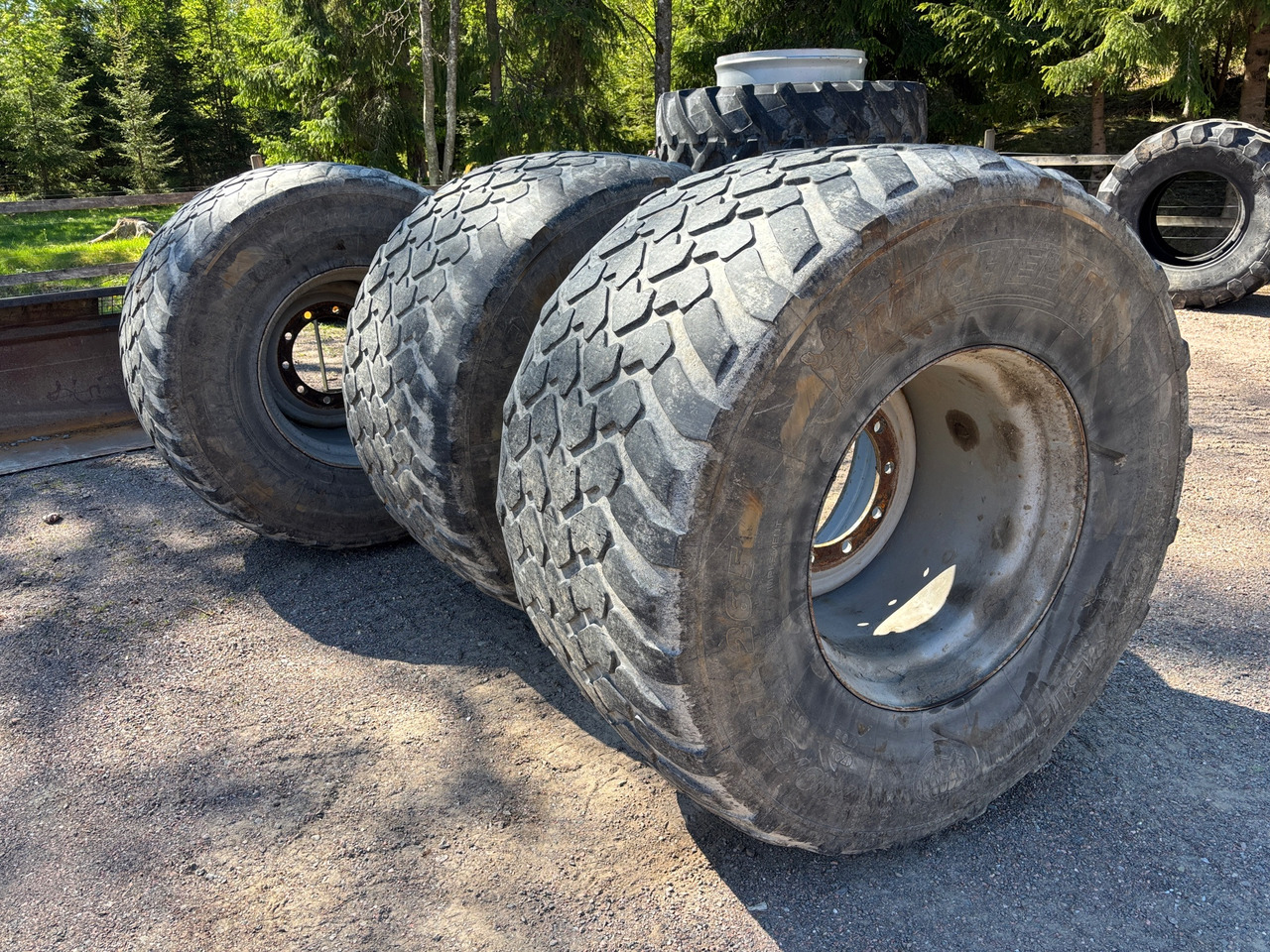 Michelin 710/50R26,5 - Neumático para Maquinaria agrícola: foto 1 Michelin 710/50R26,5 - Neumático para Maquinaria agrícola: foto 1