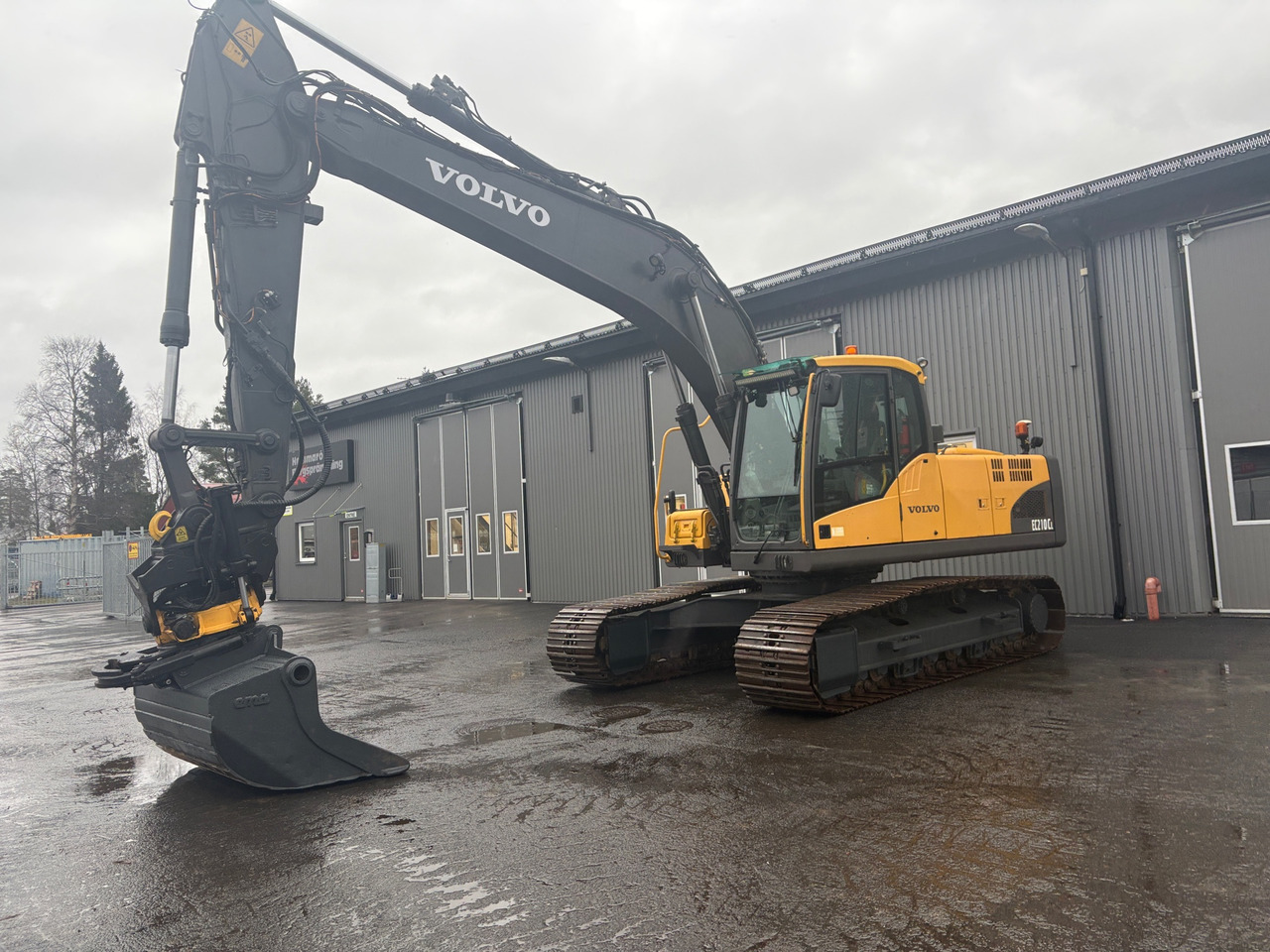 Volvo EC210 CL - Excavadora: foto 1 Volvo EC210 CL - Excavadora: foto 1