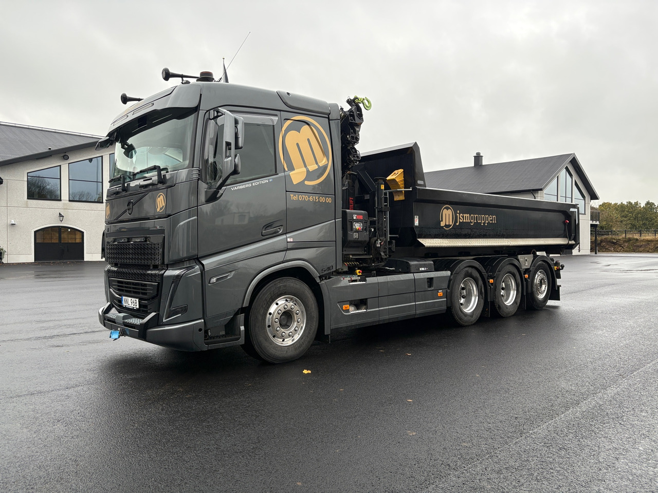 Volvo FH 8x4 Tridem - Camión grúa: foto 1 Volvo FH 8x4 Tridem - Camión grúa: foto 1