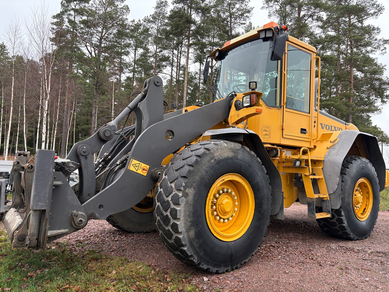 Volvo L70E - Cargadora de ruedas: foto 1 Volvo L70E - Cargadora de ruedas: foto 1