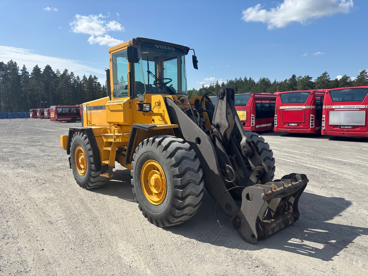 Volvo L90C - Cargadora de ruedas: foto 1 Volvo L90C - Cargadora de ruedas: foto 1