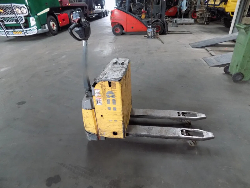Atlet electrick lift choice off 3 pieces accu - Carretilla elevadora eléctrica: foto 1 Atlet electrick lift choice off 3 pieces accu - Carretilla elevadora eléctrica: foto 1