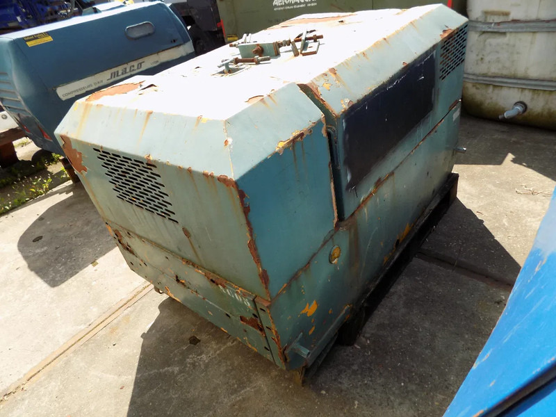 Ingersoll Rand compressor deutz typ 1011 met tandem aanhanger - Compresor de aire: foto 1 Ingersoll Rand compressor deutz typ 1011 met tandem aanhanger - Compresor de aire: foto 1