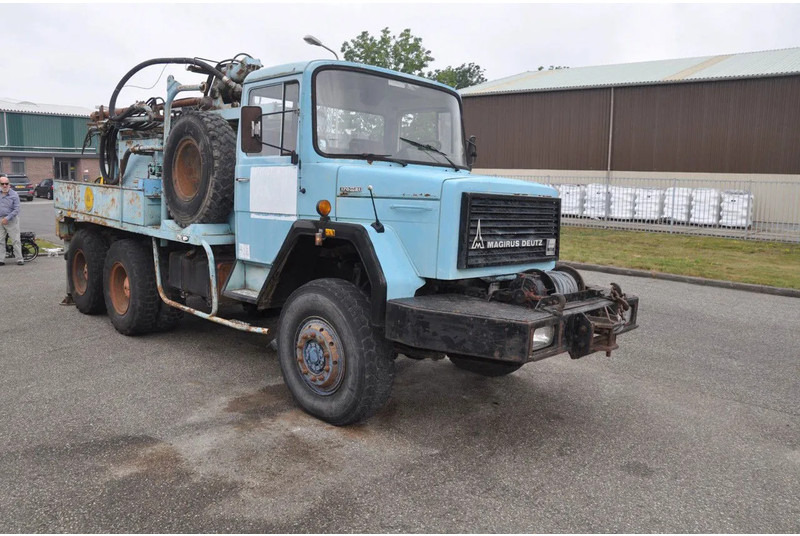 Magirus Deutz iveco Bonne esperance / atlas copco - Perforadora: foto 2 Magirus Deutz iveco Bonne esperance / atlas copco - Perforadora: foto 2
