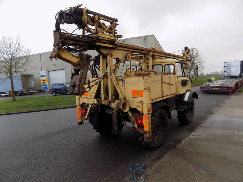 Mercedes-Benz U416 Unimog KNEBEL HY75 - Perforadora: foto 4 Mercedes-Benz U416 Unimog KNEBEL HY75 - Perforadora: foto 4