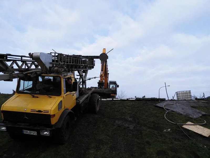 Mercedes-Benz Unimog U1250 Well Drill Brunnenbohr gerat - Perforadora: foto 2 Mercedes-Benz Unimog U1250 Well Drill Brunnenbohr gerat - Perforadora: foto 2