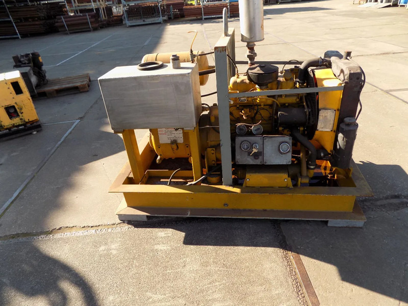 Perkins compressor - Compresor de aire: foto 4 Perkins compressor - Compresor de aire: foto 4