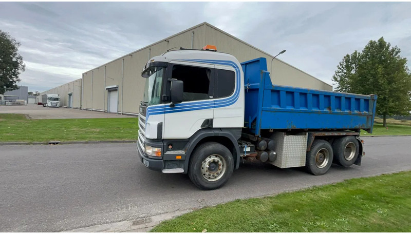 Scania P124-400 Scania P124 - 400 3 zijden kipper - Camión volquete: foto 2 Scania P124-400 Scania P124 - 400 3 zijden kipper - Camión volquete: foto 2