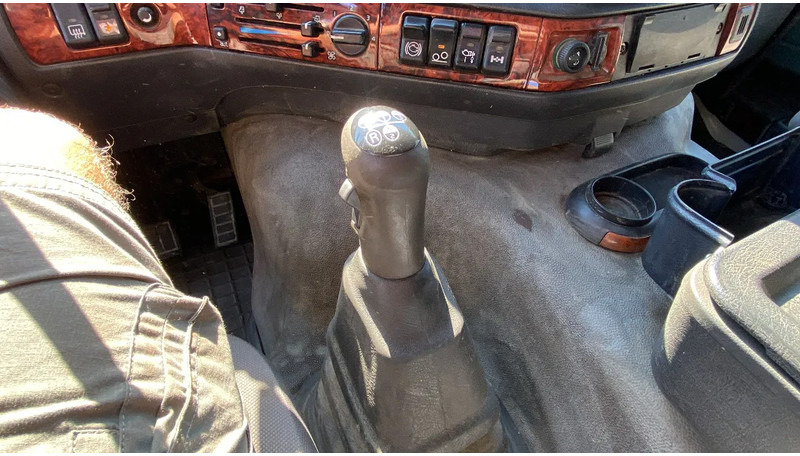 Camión volquete Volvo FM 12.420 kipper: foto 10