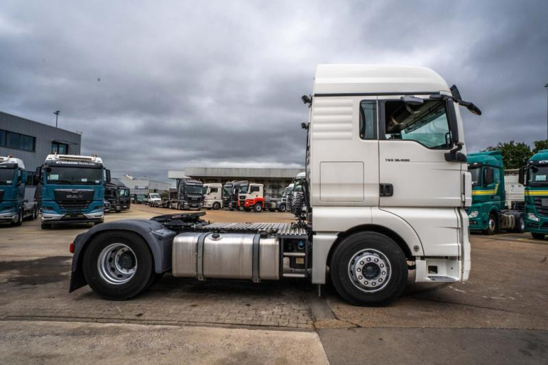 MAN TGX 18.400 XLX BLS - Cabeza tractora: foto 3 MAN TGX 18.400 XLX BLS - Cabeza tractora: foto 3