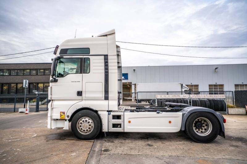 Cabeza tractora MAN TGX 18.460 XXL BLS: foto 7