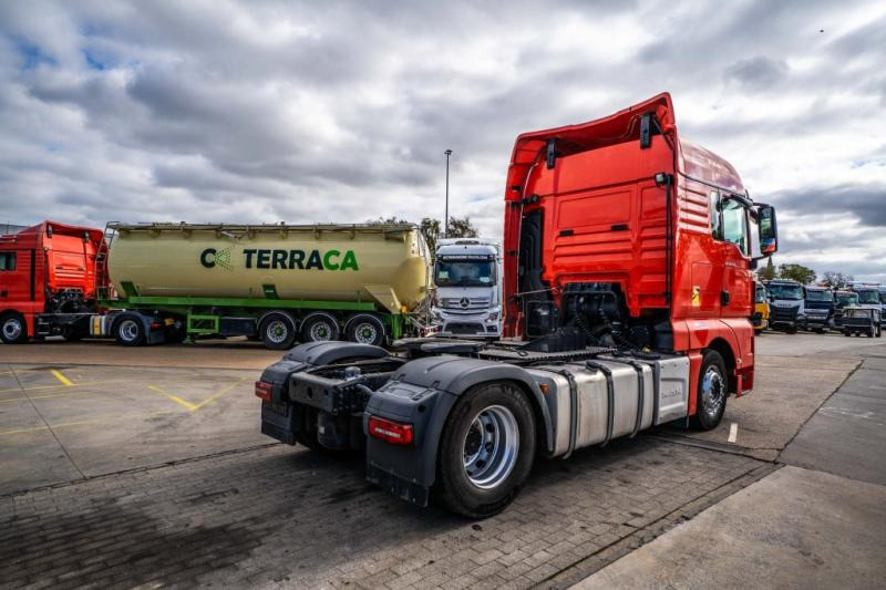 MAN TGX 18.470 XLX BLS - Cabeza tractora: foto 4 MAN TGX 18.470 XLX BLS - Cabeza tractora: foto 4