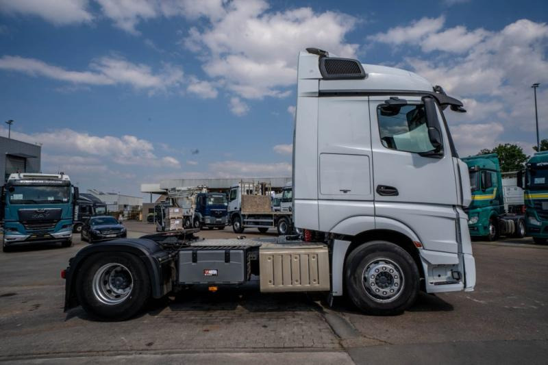 Mercedes ACTROS 1845 LS - Cabeza tractora: foto 3 Mercedes ACTROS 1845 LS - Cabeza tractora: foto 3
