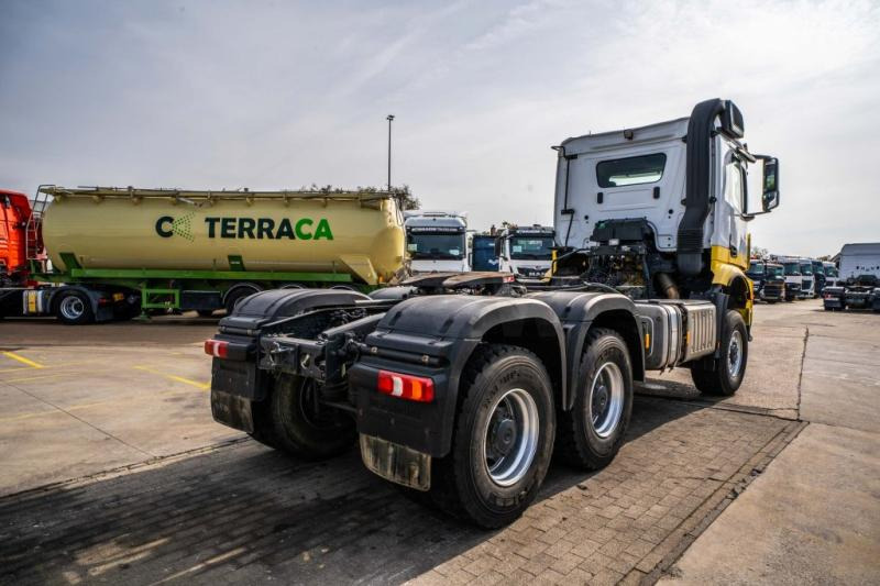 Mercedes AROCS 3345 AS - Cabeza tractora: foto 4 Mercedes AROCS 3345 AS - Cabeza tractora: foto 4