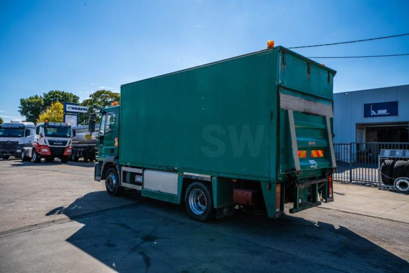 Iveco EUROCARGO 120E18 - Camión caja cerrada: foto 5 Iveco EUROCARGO 120E18 - Camión caja cerrada: foto 5