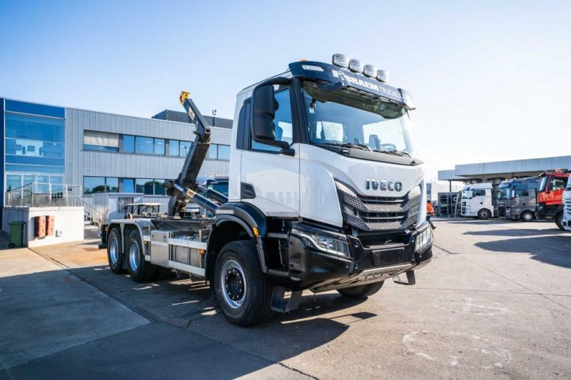 Iveco X-WAY 460 - HYVA - 91000 KM - Camión multibasculante: foto 2 Iveco X-WAY 460 - HYVA - 91000 KM - Camión multibasculante: foto 2