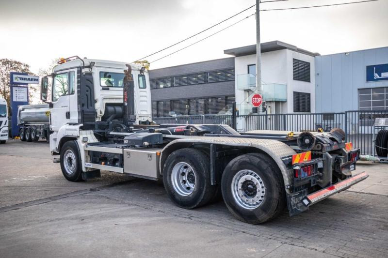 MAN TGS 26.430-6x2-4 BL (New Tires) - Camión multibasculante: foto 4 MAN TGS 26.430-6x2-4 BL (New Tires) - Camión multibasculante: foto 4