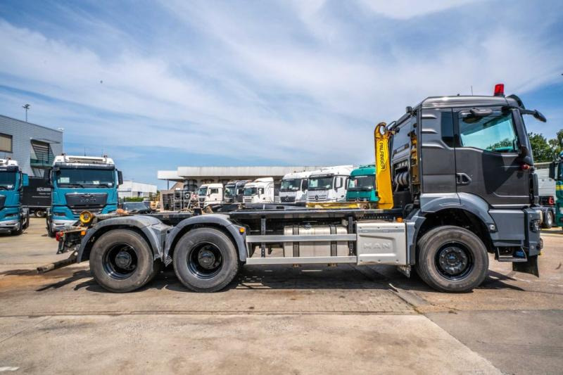 MAN TGS 33.470 BL - PALFINGER - Camión multibasculante: foto 4 MAN TGS 33.470 BL - PALFINGER - Camión multibasculante: foto 4