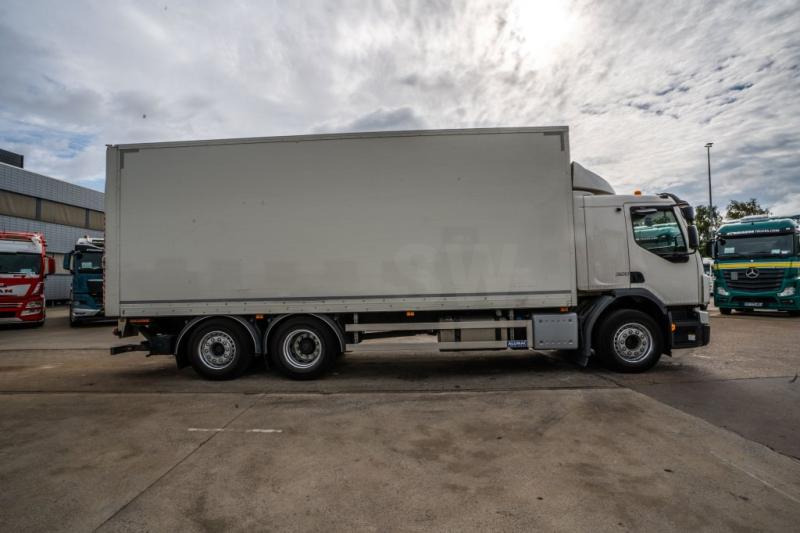 Volvo FE 320 -6X2 +DHOLLANDIA 2.5T- 194.400 KM - Camión caja cerrada: foto 3 Volvo FE 320 -6X2 +DHOLLANDIA 2.5T- 194.400 KM - Camión caja cerrada: foto 3
