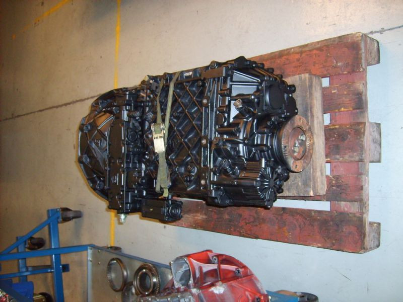 MAN ZF 16S1820t0 , 81320036672 - Caja de cambios para Camión: foto 2 MAN ZF 16S1820t0 , 81320036672 - Caja de cambios para Camión: foto 2