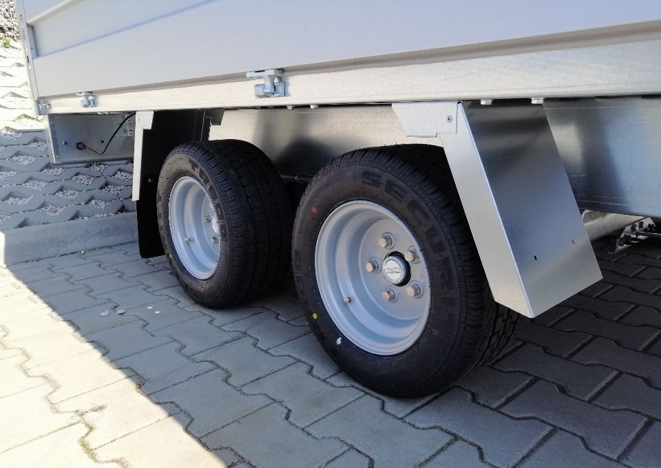 Besttrailers CONDOR III - Remolque plataforma/ Caja abierta: foto 3 Besttrailers CONDOR III - Remolque plataforma/ Caja abierta: foto 3