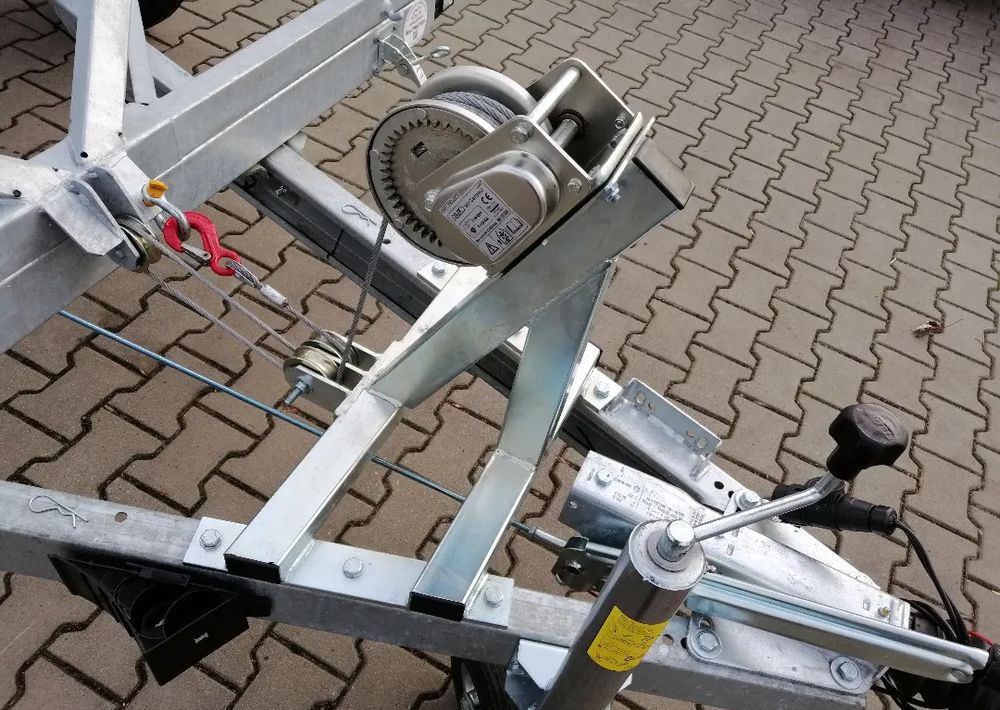 Besttrailers Przyczepa kablowa DMC 2700 kg K14" dwie osie - Remolque portabobinas: foto 3 Besttrailers Przyczepa kablowa DMC 2700 kg K14" dwie osie - Remolque portabobinas: foto 3