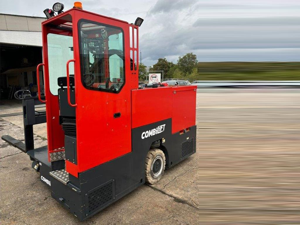 Combilift C3000 STE - TRIPLEX - Carretilla de 4 vías: foto 3 Combilift C3000 STE - TRIPLEX - Carretilla de 4 vías: foto 3