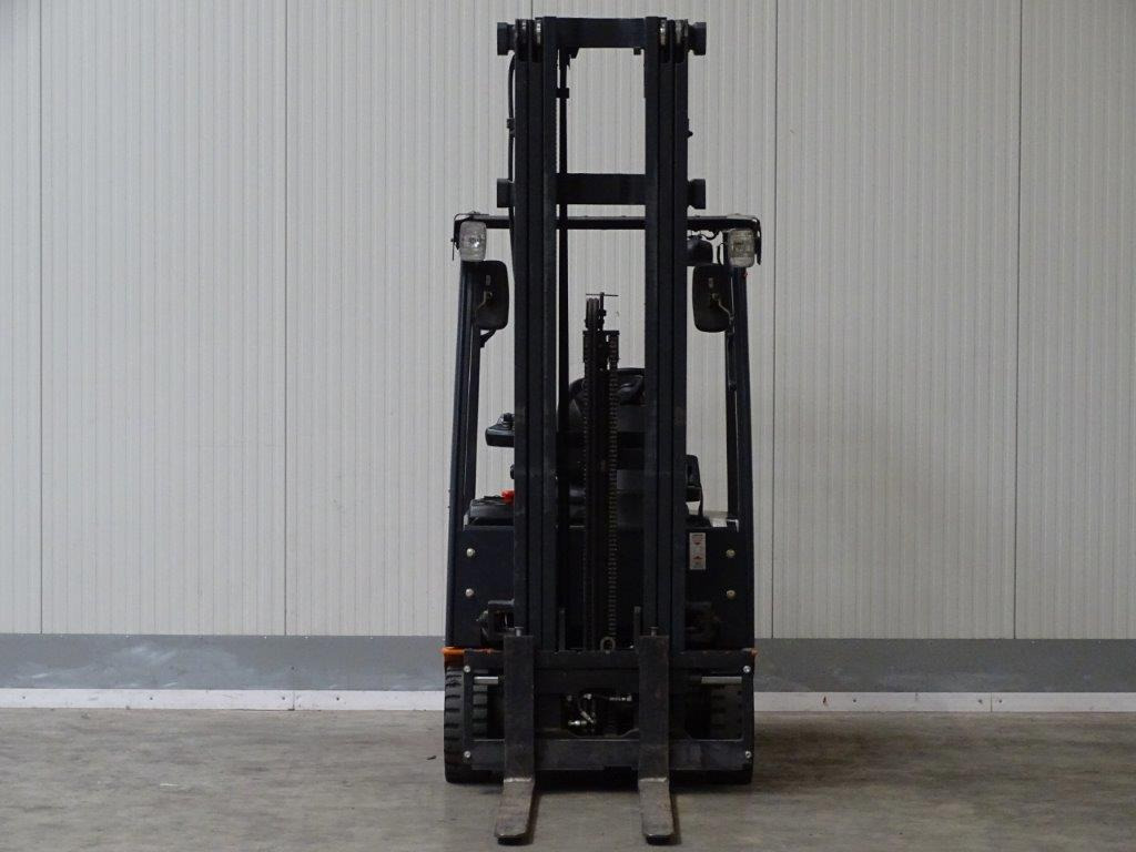 Doosan B18T-5 - TRIPLEX - Carretilla elevadora eléctrica: foto 4 Doosan B18T-5 - TRIPLEX - Carretilla elevadora eléctrica: foto 4
