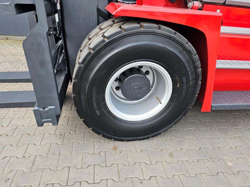 Carretilla elevadora diésel Kalmar DCE120-12: foto 9