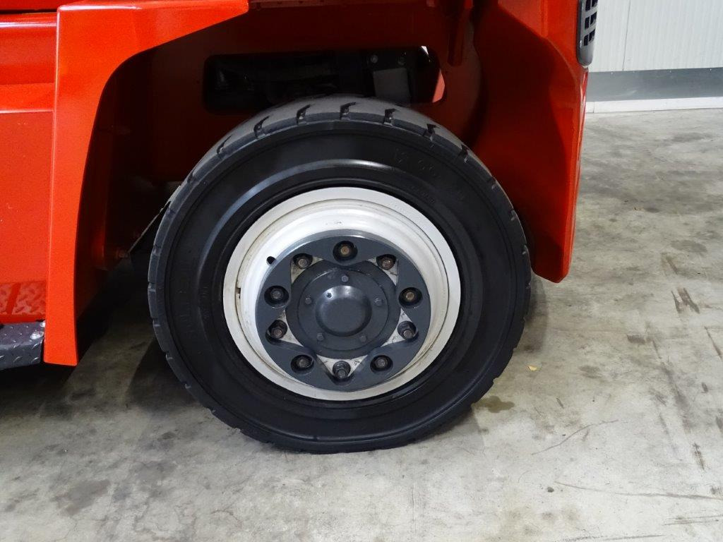 Kalmar DCE120-6 - Empty Containers Handler - Carretilla elevadora diésel: foto 3 Kalmar DCE120-6 - Empty Containers Handler - Carretilla elevadora diésel: foto 3