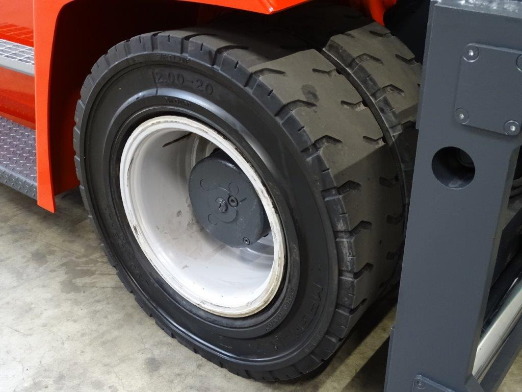 Kalmar DCE120-6 - Empty Containers Handler - Carretilla elevadora diésel: foto 5 Kalmar DCE120-6 - Empty Containers Handler - Carretilla elevadora diésel: foto 5