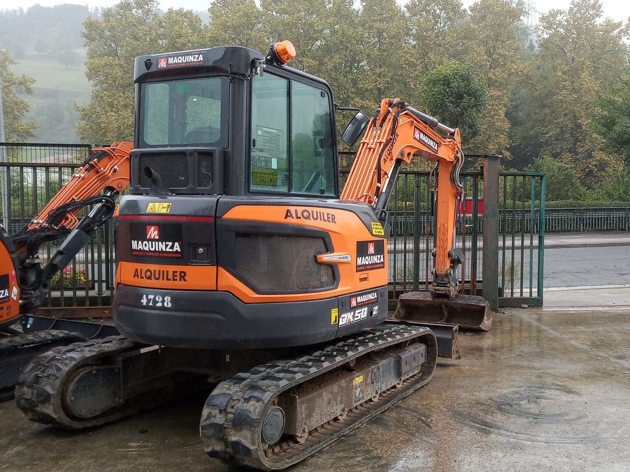 Miniexcavadora DEVELON DX50Z-7: foto 7 Miniexcavadora DEVELON DX50Z-7: foto 7