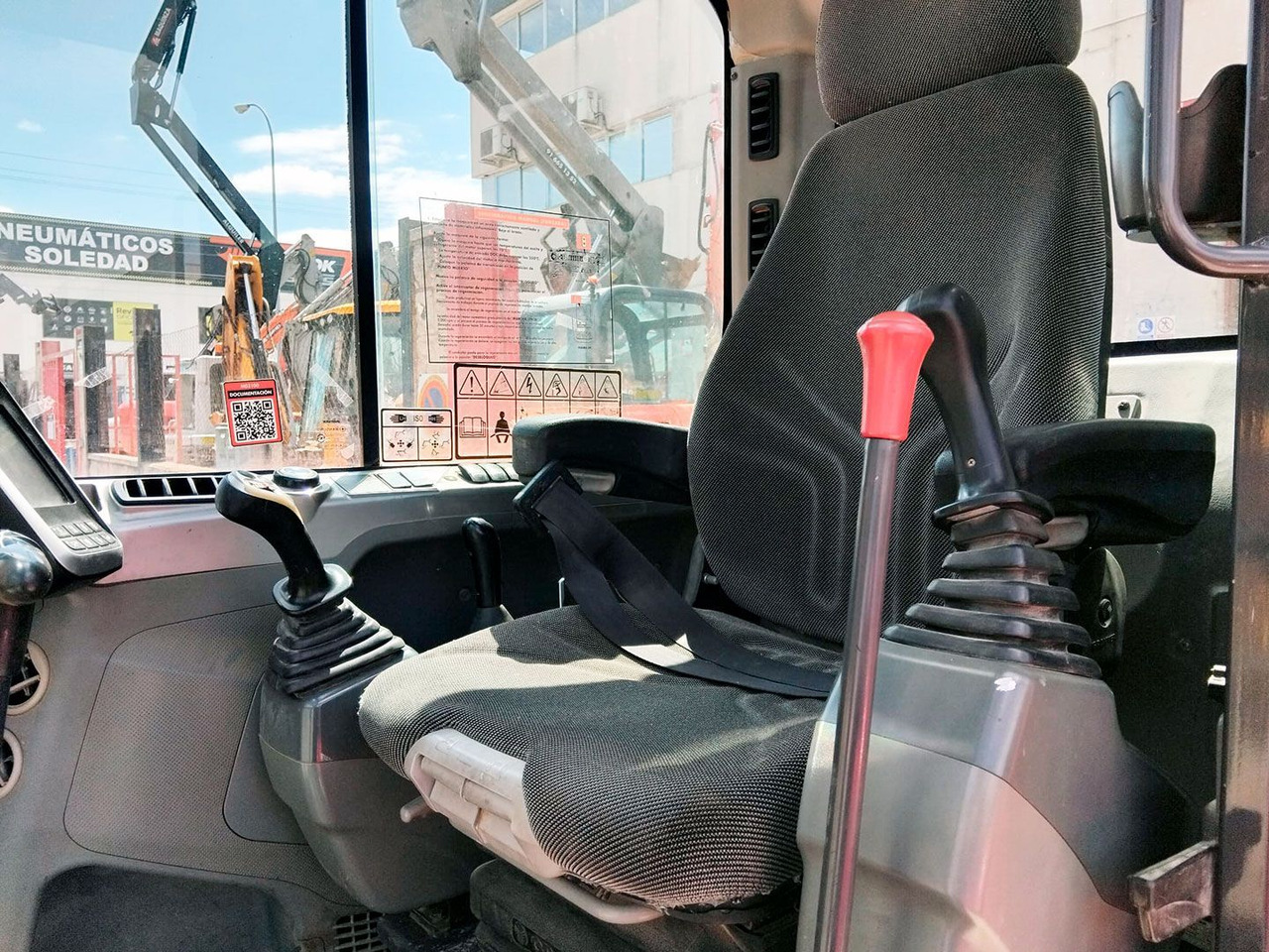 Miniexcavadora DOOSAN DX62R-3: foto 17