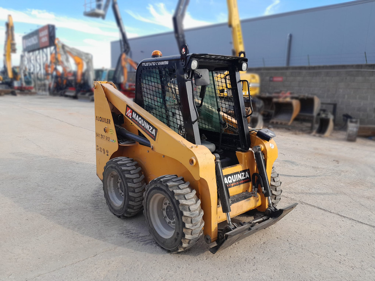 MUSTANG 1650R - Minicargadora: foto 4 MUSTANG 1650R - Minicargadora: foto 4