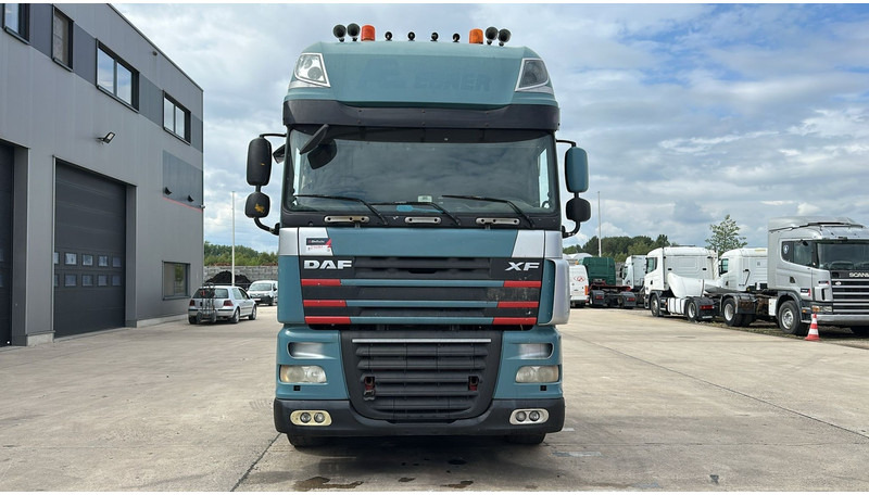 DAF 105 XF 460 (BOITE MANUELLE / MANUAL GEARBOX / RETARDER) - Cabeza tractora: foto 5 DAF 105 XF 460 (BOITE MANUELLE / MANUAL GEARBOX / RETARDER) - Cabeza tractora: foto 5