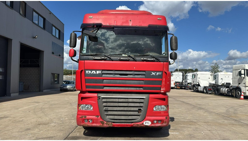 DAF XF 105.410 (BOITE MANUELLE / MANUAL GEARBOX) - Cabeza tractora: foto 2 DAF XF 105.410 (BOITE MANUELLE / MANUAL GEARBOX) - Cabeza tractora: foto 2
