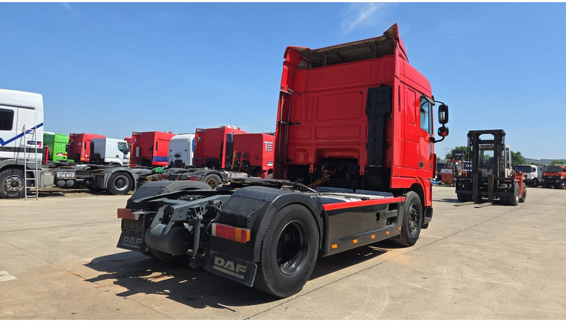 DAF XF 105.410 (BOITE MANUELLE / SUPER PROPRE !!! / TRES BONNE ETAT / AIRCO / MANUAL GEARBOX) - Cabeza tractora: foto 5 DAF XF 105.410 (BOITE MANUELLE / SUPER PROPRE !!! / TRES BONNE ETAT / AIRCO / MANUAL GEARBOX) - Cabeza tractora: foto 5