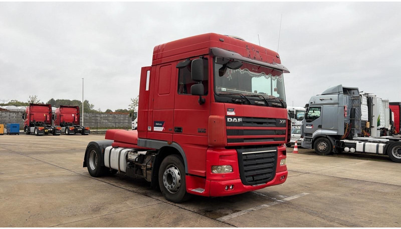 DAF XF 105.460 (BOITE MANUELLE / MANUAL GEARBOX) - Cabeza tractora: foto 2 DAF XF 105.460 (BOITE MANUELLE / MANUAL GEARBOX) - Cabeza tractora: foto 2