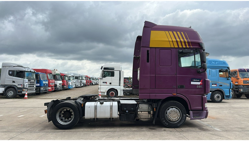 DAF XF 105.460 (BOITE MANUELLE / MANUAL GEARBOX / GOOD CONDITON) - Cabeza tractora: foto 4 DAF XF 105.460 (BOITE MANUELLE / MANUAL GEARBOX / GOOD CONDITON) - Cabeza tractora: foto 4