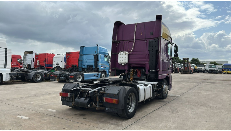 DAF XF 105.460 (BOITE MANUELLE / MANUAL GEARBOX / GOOD CONDITON) - Cabeza tractora: foto 5 DAF XF 105.460 (BOITE MANUELLE / MANUAL GEARBOX / GOOD CONDITON) - Cabeza tractora: foto 5