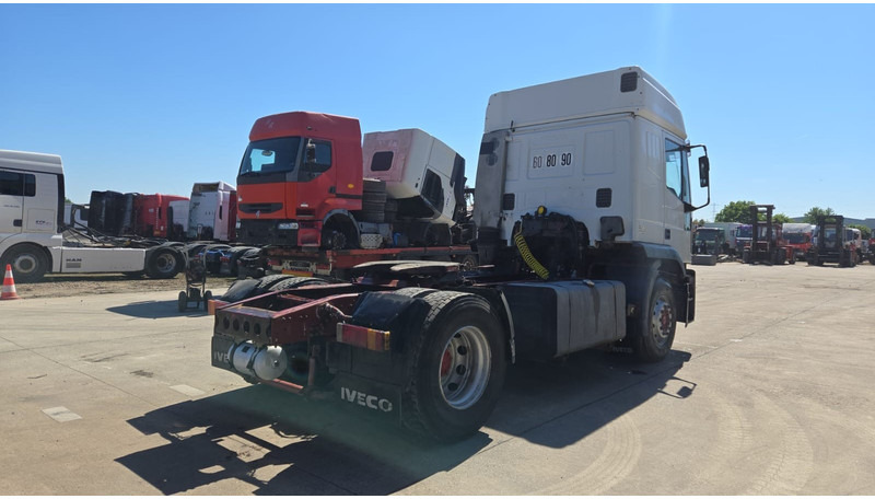 Iveco Eurotech 440 E 42 (MANUAL PUMP / ZF GEARBOX / GOOD CONDITION / POMPE MANUELLE) - Cabeza tractora: foto 4 Iveco Eurotech 440 E 42 (MANUAL PUMP / ZF GEARBOX / GOOD CONDITION / POMPE MANUELLE) - Cabeza tractora: foto 4